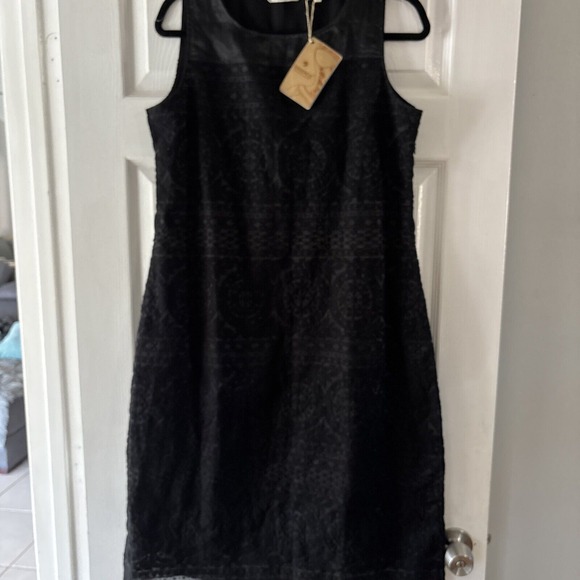 Young Essence Dresses & Skirts - ESSENCE Satori Sheath Dress Black Sheer Mesh Embroidered Sleeveless XL